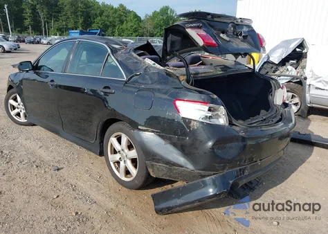 2007 Toyota Camry Se V6 z USA, uszkodzony, nr VIN 4T1BK46K27U046544